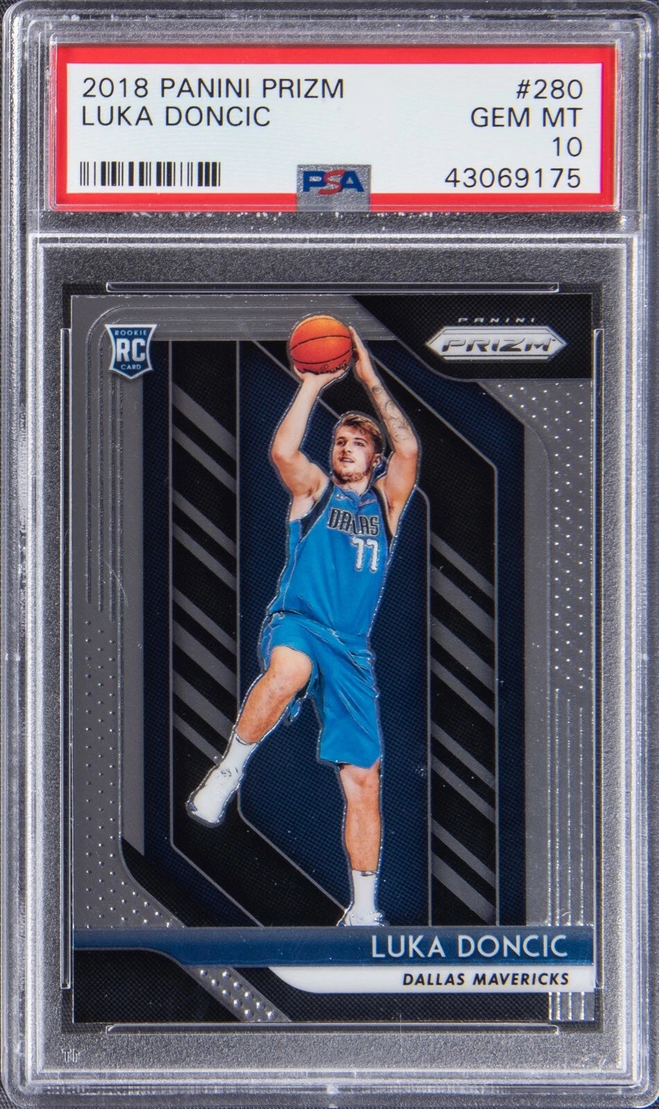 2018 Panini Prizm Luka Doncic. 