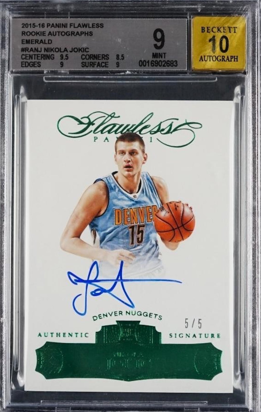 2015-16 Panini Flawless Nikola Jokic Rookie Autographs Emerald card. 