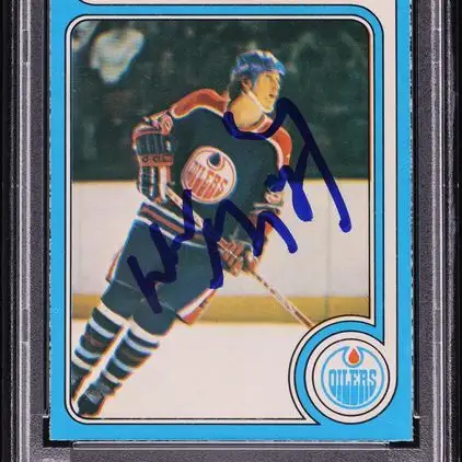 Rare Wayne Gretzky Rookie Auto card surging during NFL Stanley Cup