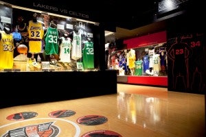 score---basketball-small.jpg