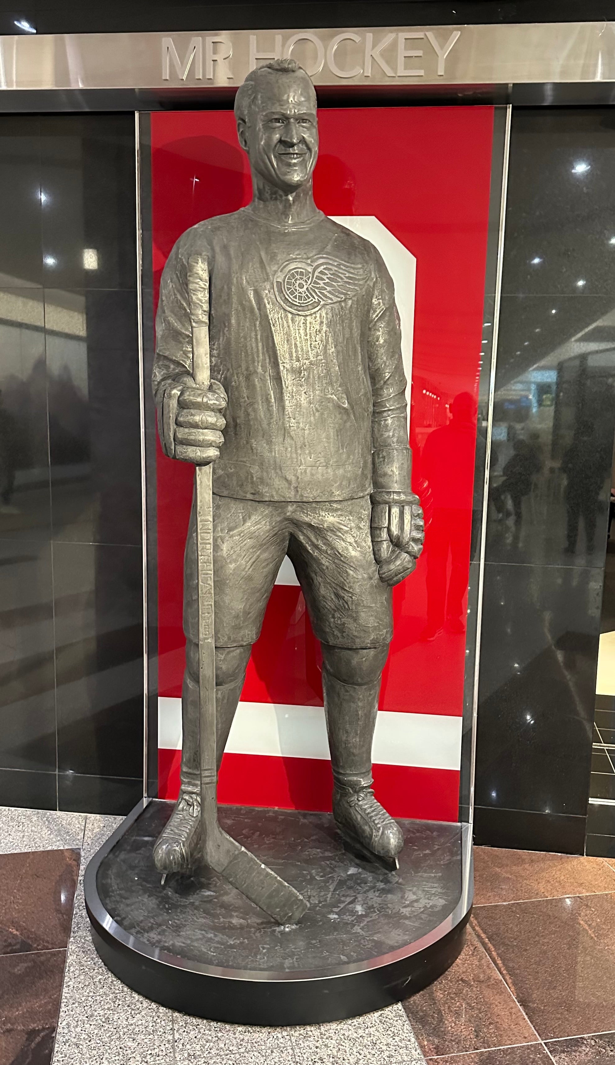 gordie-howe.jpg