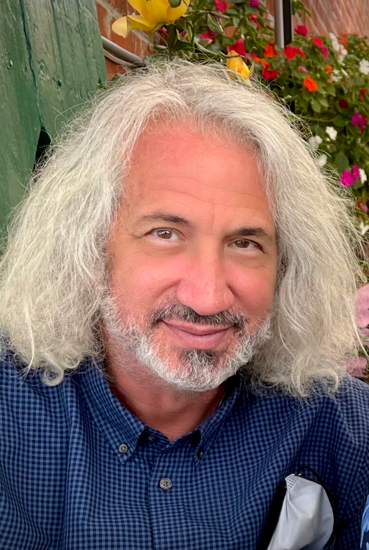 Harlan J. Werner's The Memorabilia Network gives collectors