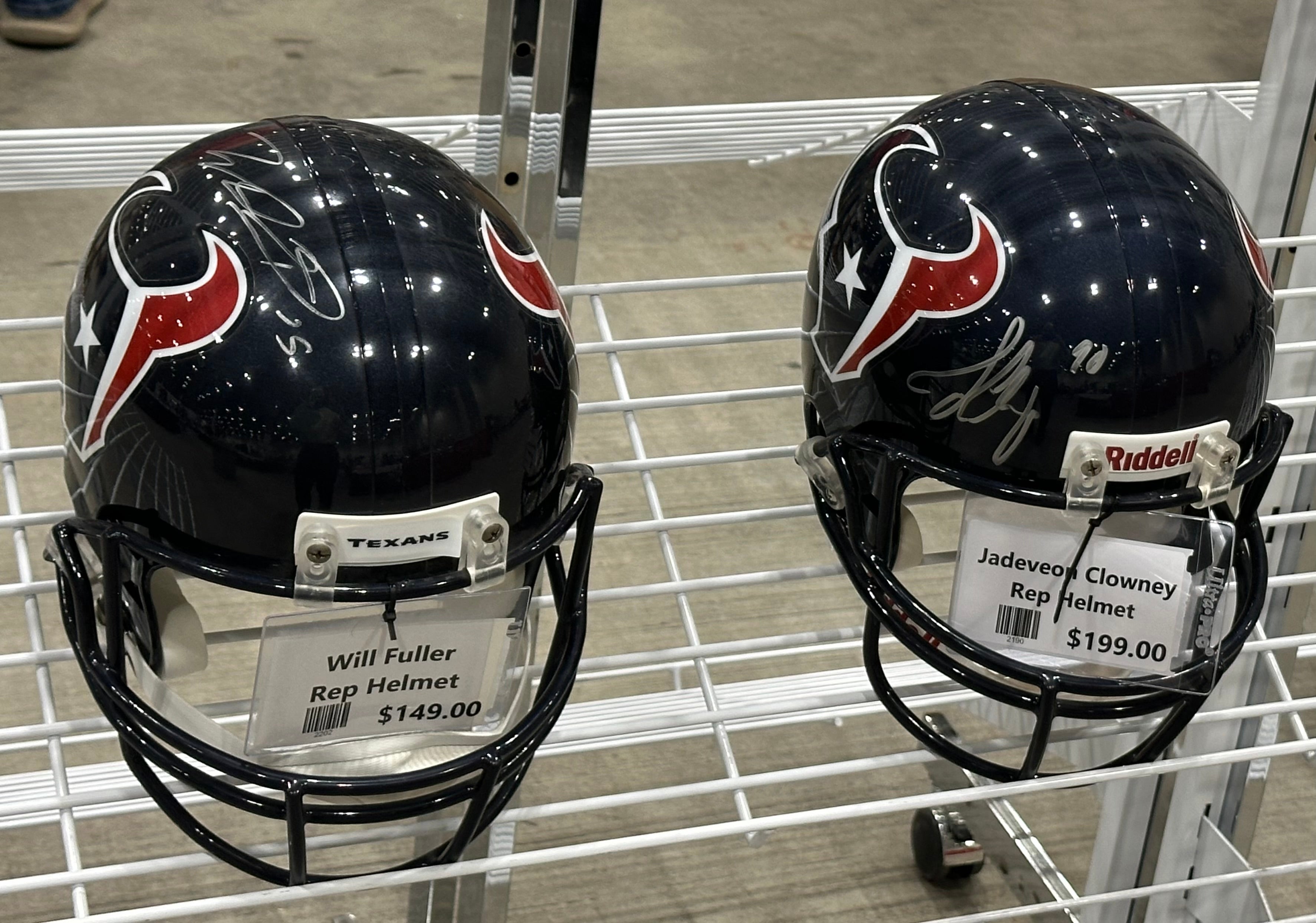 texans-helmets.jpg
