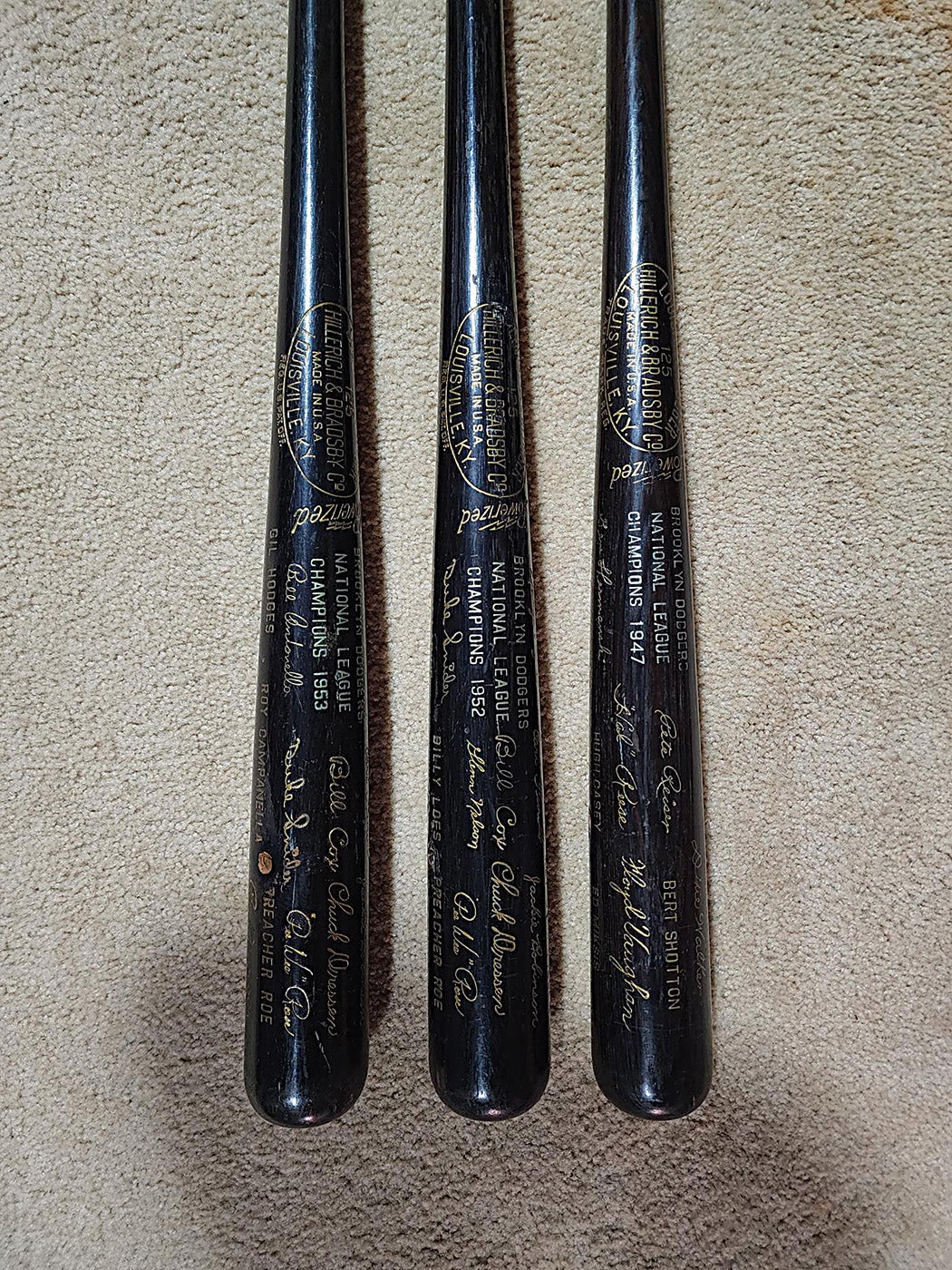 hodges-black-bats.jpg