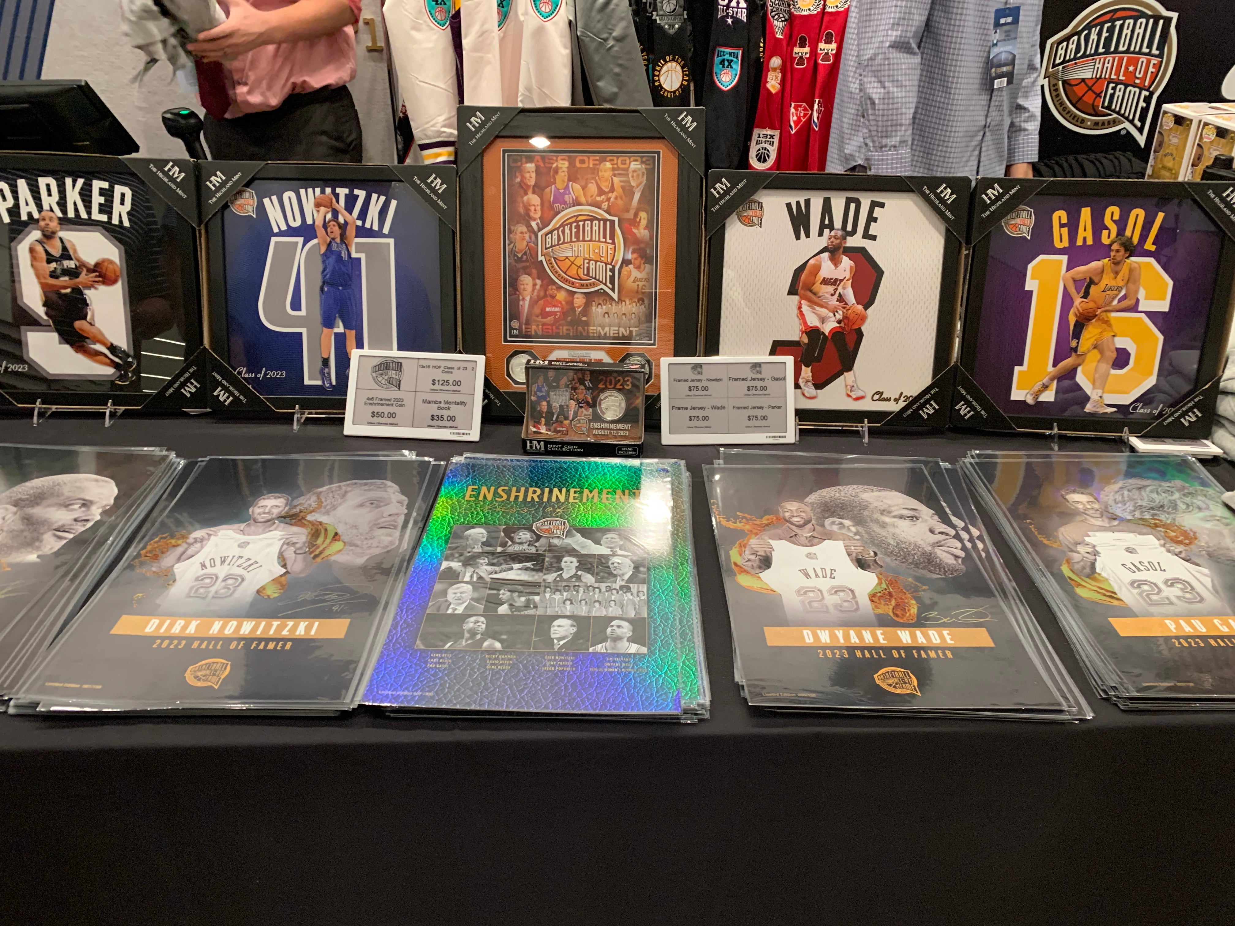 class-of-2023-hall-of-fame-merchandise-for-sae-at-pop-up-store.jpg