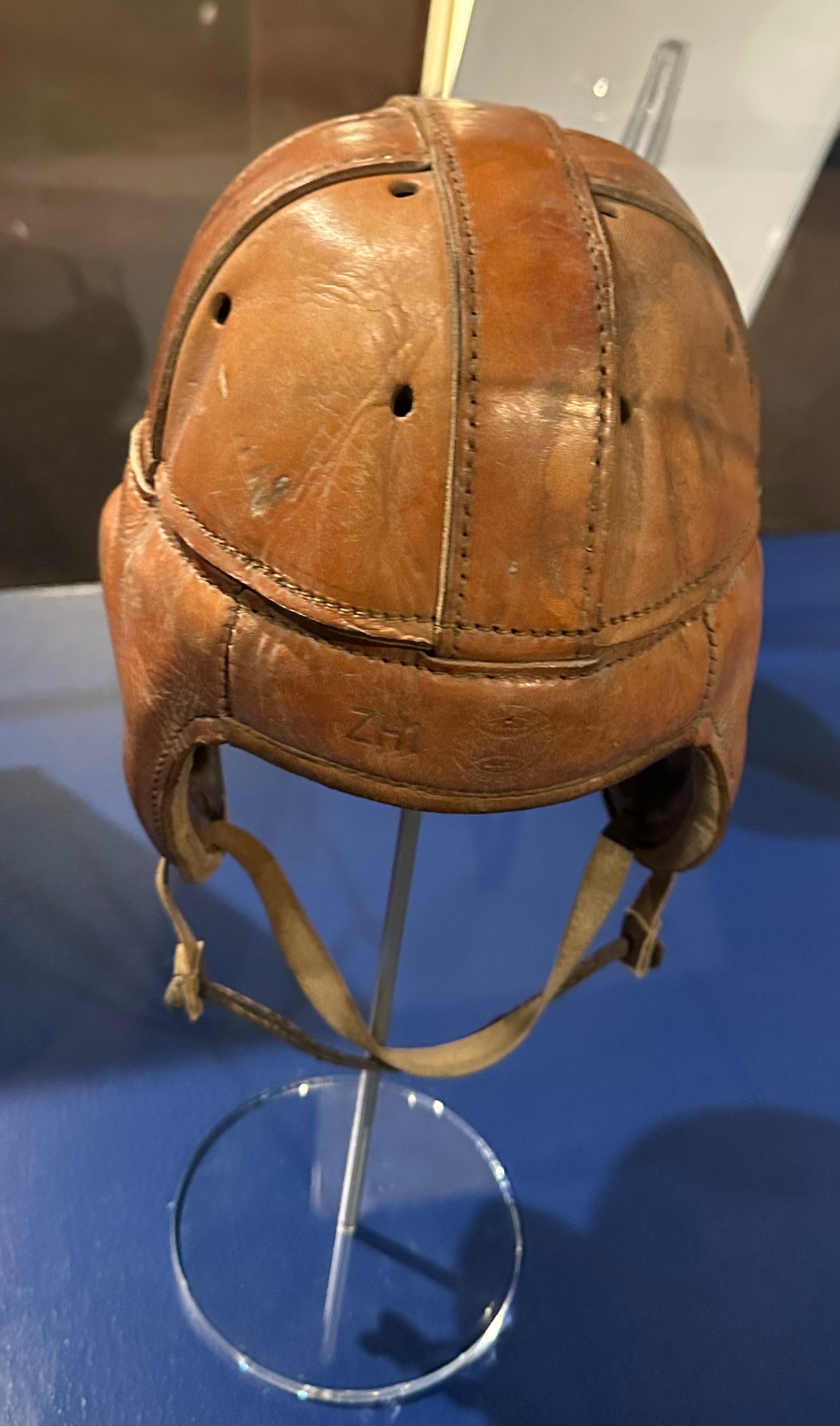 leather-helmet.jpg