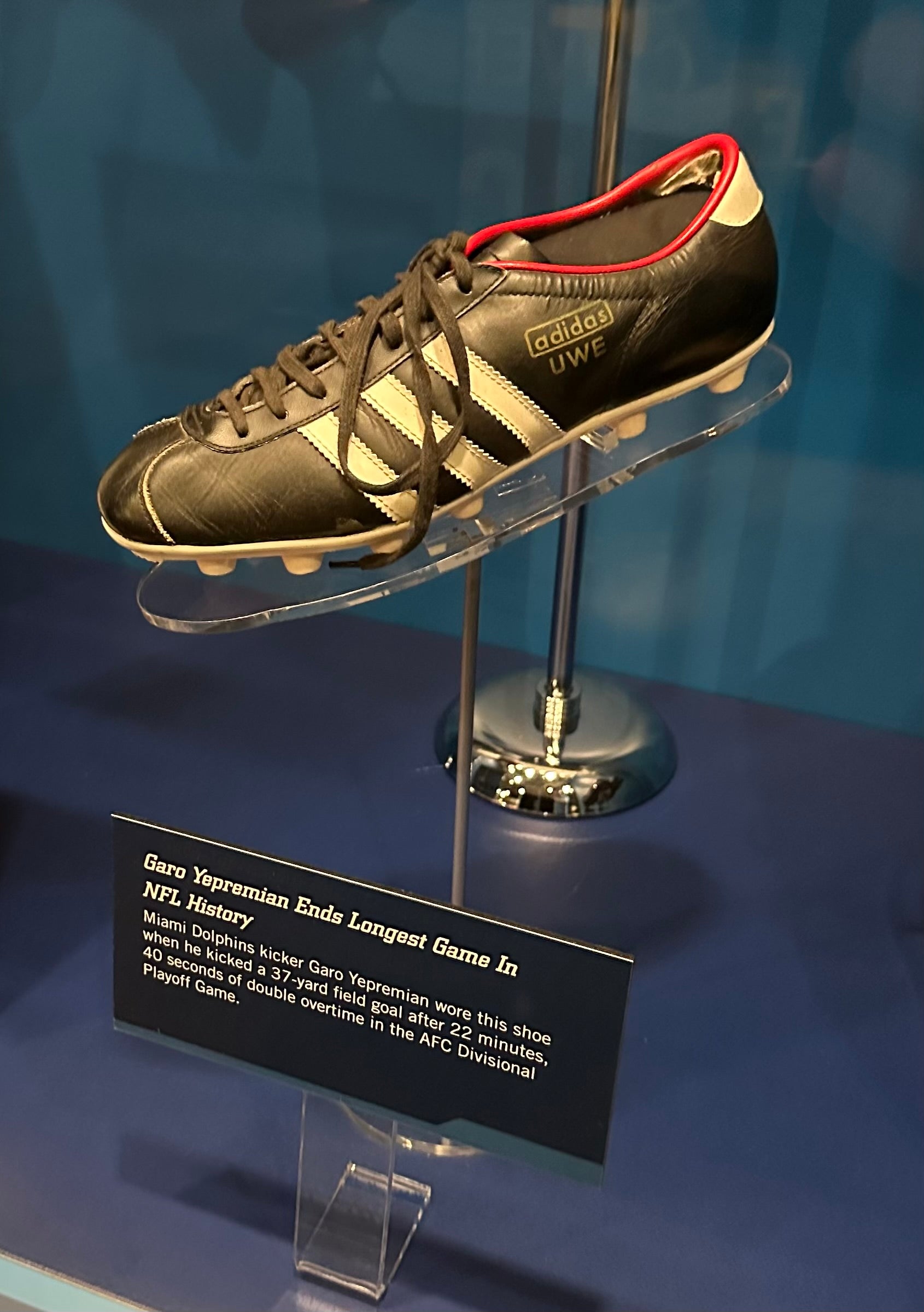 garo-cleats.jpg