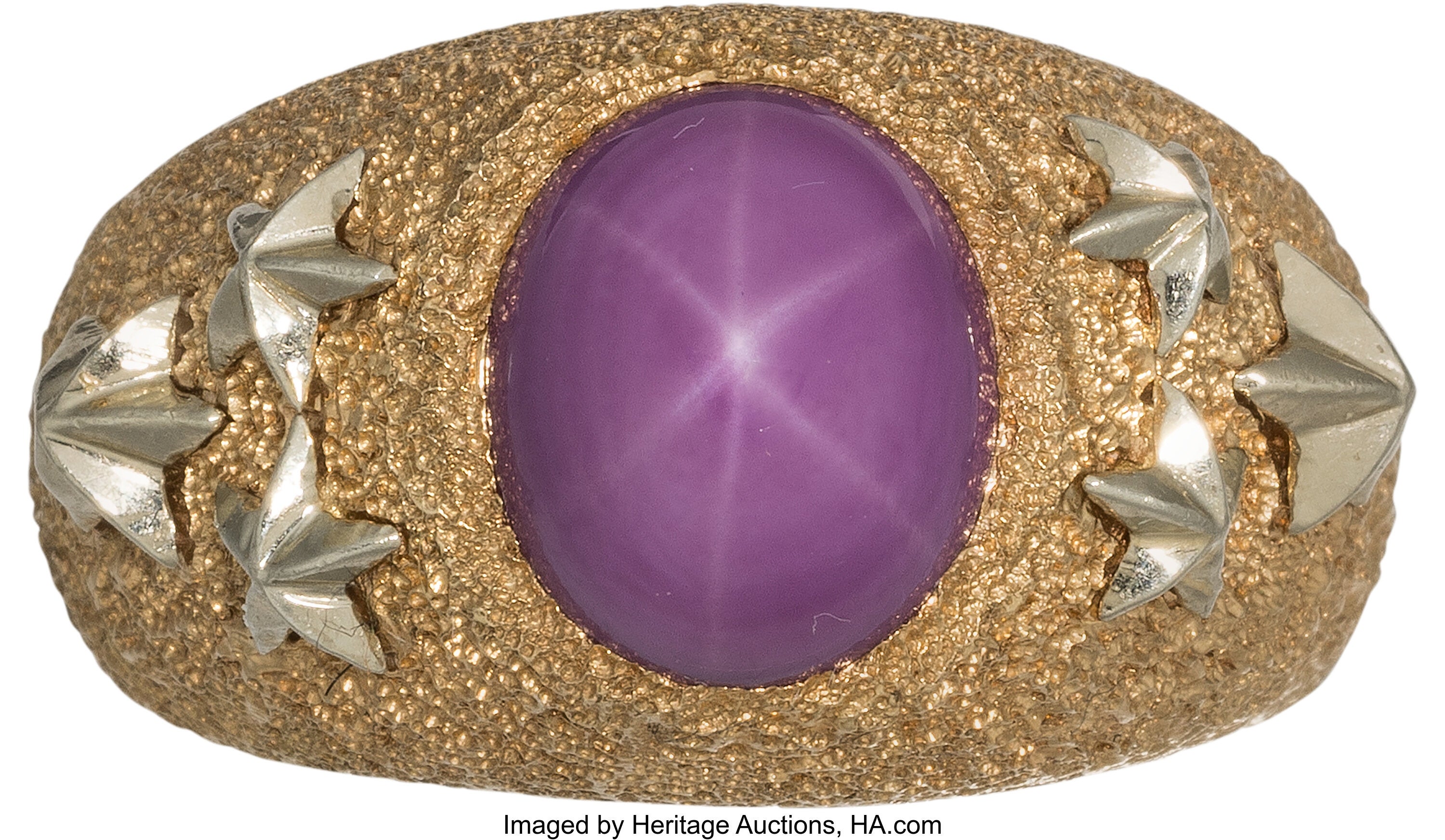 1969-look-magazine-college-all-america-basketball-team-ring-presented-to-lew-alcindor_heritage_auctions.jpg